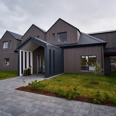 Hotel Berg By Keflavik Airport-2